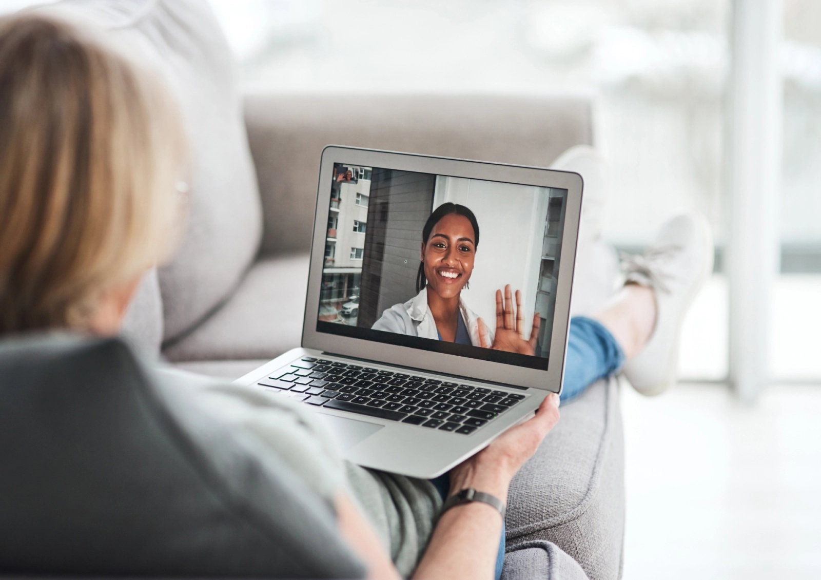 Patient using Patient To Prescription on her computer.